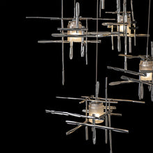 Load image into Gallery viewer, Tura Multi Light Pendant Light in Detail.
