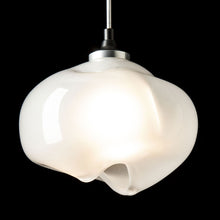 Load image into Gallery viewer, Ume Mini Pendant Light in Detail.
