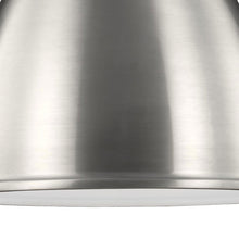 Load image into Gallery viewer, Hudson Street Pendant Light Detail.
