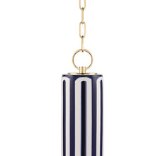 Load image into Gallery viewer, Brooklyn Pendant Light in Detail.
