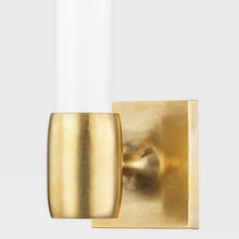 Load image into Gallery viewer, Hogan Bath Wall Light in Detail.
