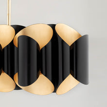 Load image into Gallery viewer, Banks Linear Pendant Light in Detail.
