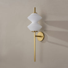 Load image into Gallery viewer, Barrow LED Wall Light in Detail.
