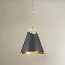 Load image into Gallery viewer, Burnbay Pendant Light in Detail.
