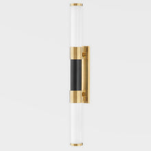 Load image into Gallery viewer, Huntington LED Wall Light in Detail.
