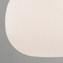 Load image into Gallery viewer, Ingels Pendant Light in Detail.
