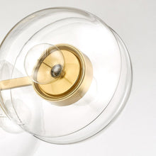 Load image into Gallery viewer, Kert Chandelier in Detail.
