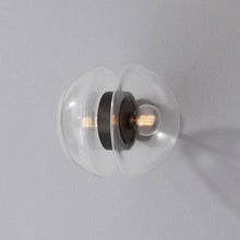 Load image into Gallery viewer, Kert Wall Light in Detail.
