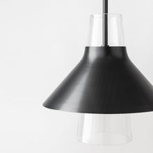 Load image into Gallery viewer, Jessy Pendant Light Detail.
