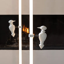 Load image into Gallery viewer, Accipicchio LED Floor Lamp in Detail.
