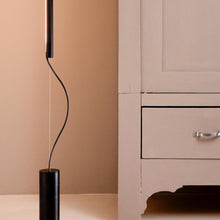 Load image into Gallery viewer, Cupido LED Floor Lamp in Detail.
