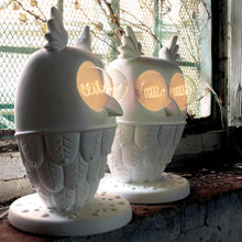 Load image into Gallery viewer, Ti-Vedo LED Table Lamp in Detail.
