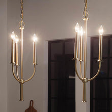 Load image into Gallery viewer, Florence Mini Chandelier in Detail.
