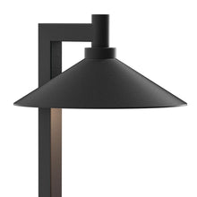 Load image into Gallery viewer, Ripley LED Path Light in Detail.
