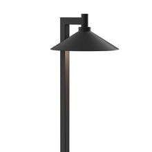 Load image into Gallery viewer, Ripley LED Path Light in Detail.
