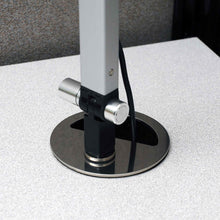 Load image into Gallery viewer, Grommet Mount in Detail.
