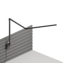 Load image into Gallery viewer, Slatwall Mount in Detail.
