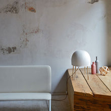 Load image into Gallery viewer, Kurage Table Lamp in living room.
