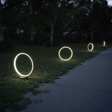 Load image into Gallery viewer, Parc LED Path Light in outdoor.
