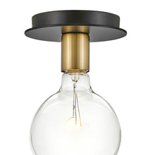 Load image into Gallery viewer, Bobbie Flush Mount Ceiling Light in Detail.
