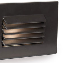 Load image into Gallery viewer, LEDme Horizontal Louvered LED Step and Wall Light in Detail.
