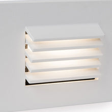Load image into Gallery viewer, LEDme Horizontal Louvered LED Step and Wall Light in Detail.
