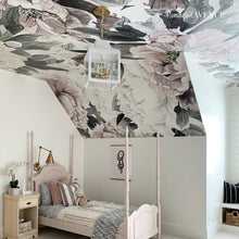 Load image into Gallery viewer, Leigh Pendant Light in bedroom.
