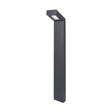 Load image into Gallery viewer, Linear LED Path Light in Detail.
