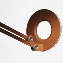 Load image into Gallery viewer, Link LED Table Lamp Detail.
