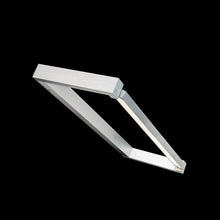 Load image into Gallery viewer, Lune LED Picture Light in Detail.
