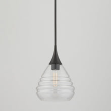 Load image into Gallery viewer, Marissa Pendant Light Detail.
