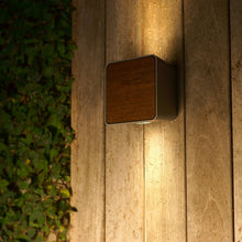 Load image into Gallery viewer, Lab Lid Accessory in outdoor.
