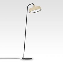 Load image into Gallery viewer, Soho Outdoor LED Floor Lamp in Detail.
