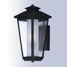 Load image into Gallery viewer, Aberdeen Outdoor Wall Light in Detail.
