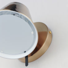 Load image into Gallery viewer, Carlo LED Wall Light in Detail.
