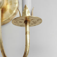 Load image into Gallery viewer, Paloma Wall Light in Detail.

