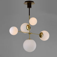 Load image into Gallery viewer, Vesper Pendant Light in Detail.
