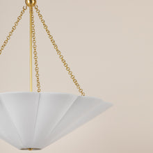 Load image into Gallery viewer, Alana Pendant Light in Detail.
