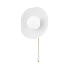 Load image into Gallery viewer, Bacia Wall Light in Detail.
