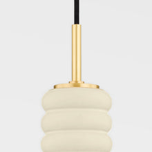 Load image into Gallery viewer, Bibi Pendant Light in Detail.
