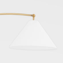 Load image into Gallery viewer, Birdie Chandelier in Detail.
