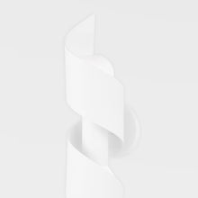 Load image into Gallery viewer, Edie Wall Light in Detail.
