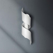 Load image into Gallery viewer, Edie Wall Light in Detail.
