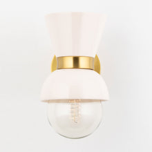 Load image into Gallery viewer, Gillian Wall Light in Detail.

