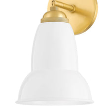 Load image into Gallery viewer, Jamila Wall Light in Detail.
