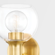 Load image into Gallery viewer, Leslie Bath Vanity Light in Detail.
