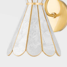 Load image into Gallery viewer, Lyra Wall Light in Detail.
