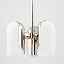Load image into Gallery viewer, Mabel Pendant Light in Detail.
