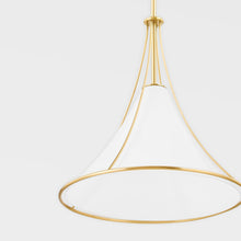 Load image into Gallery viewer, Madelyn Pendant Light in Detail.
