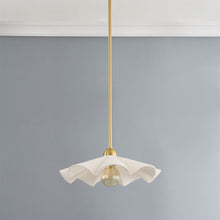 Load image into Gallery viewer, Maisie Pendant Light in Detail.
